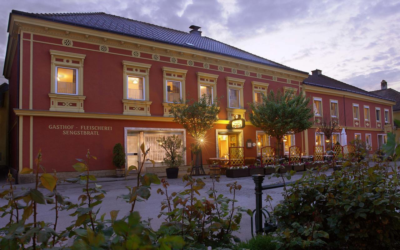 Landgasthof Sengstbratl Wallsee 外观 照片